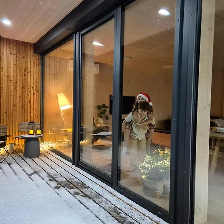 Morze Debina ヴィラ *